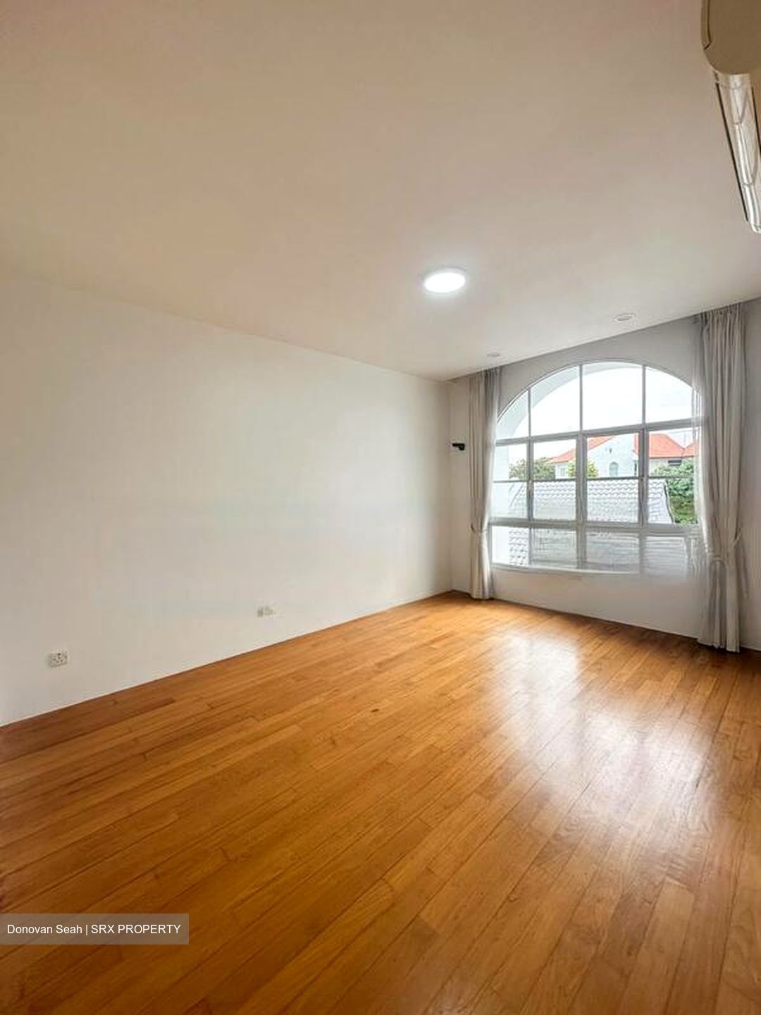 East Coast Hill (D16), Semi-Detached #472832811